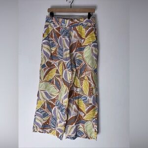 C&C California Linen Size Medium Colorful Palm Print High‎ Rise Crop Pants